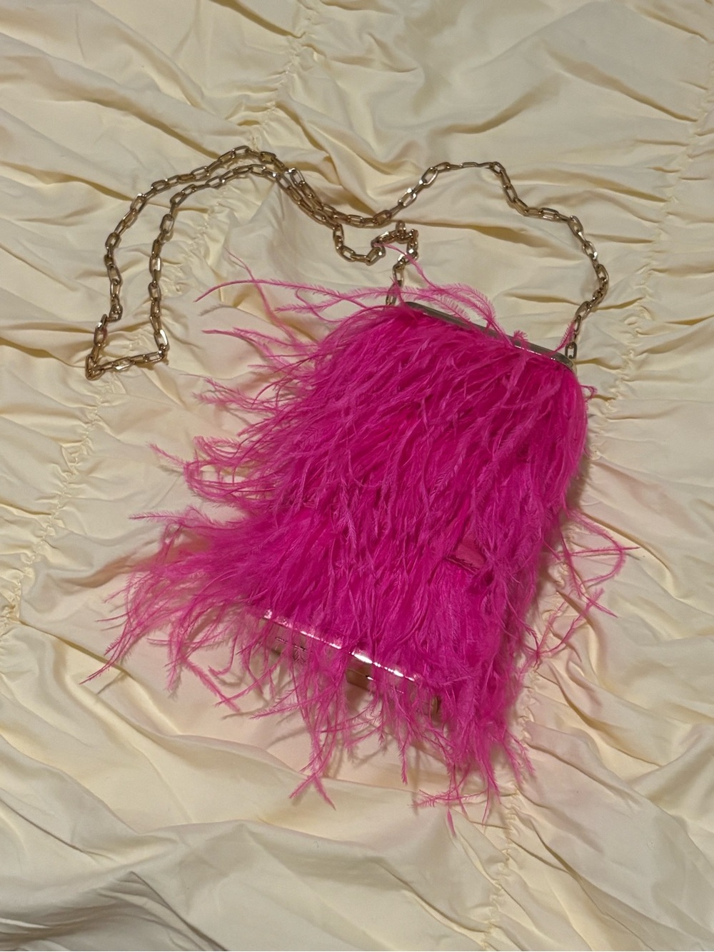 Olga Berg Hot Pink Feather Chain Shoulder Bag
